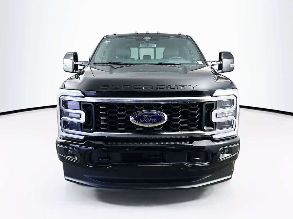 2026 Ford Super Duty F-350 DRW Pickup Platinum