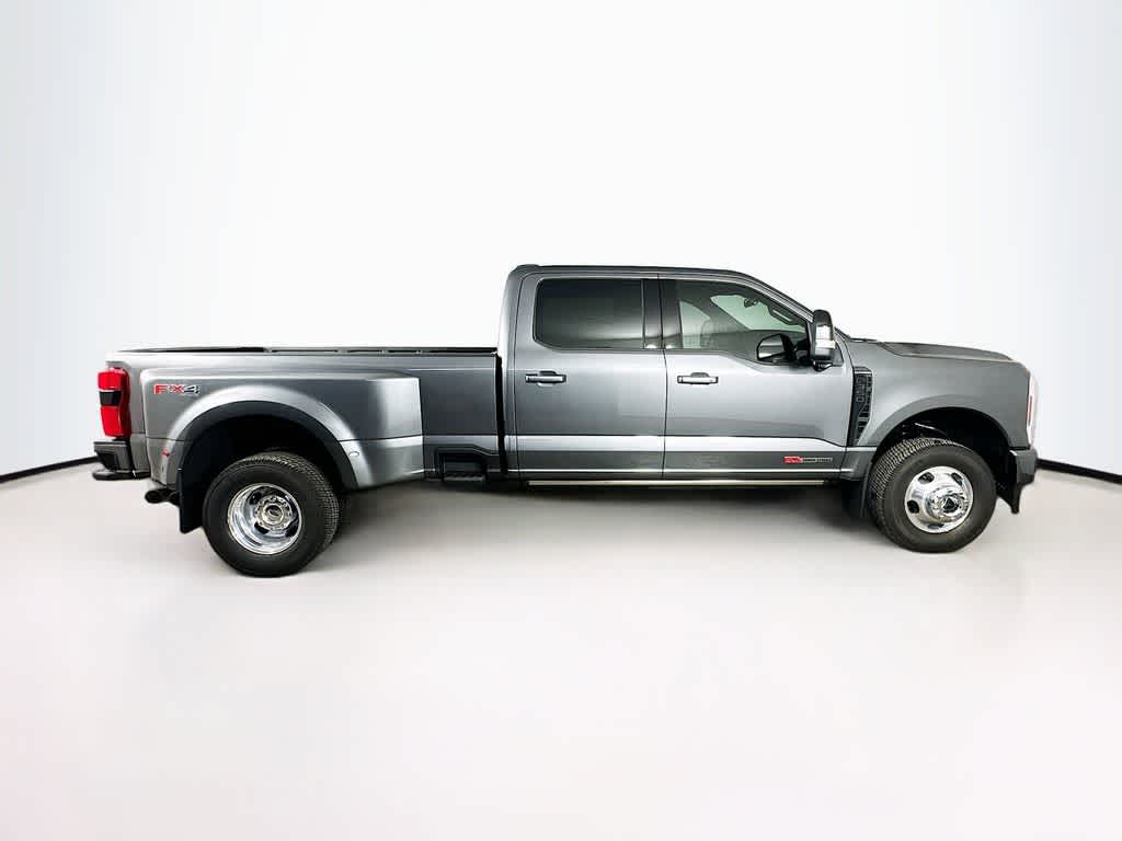 2026 Ford Super Duty F-350 DRW Pickup Platinum
