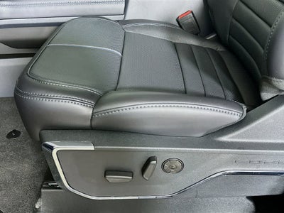 2026 Ford Super Duty F-350 DRW Pickup Platinum