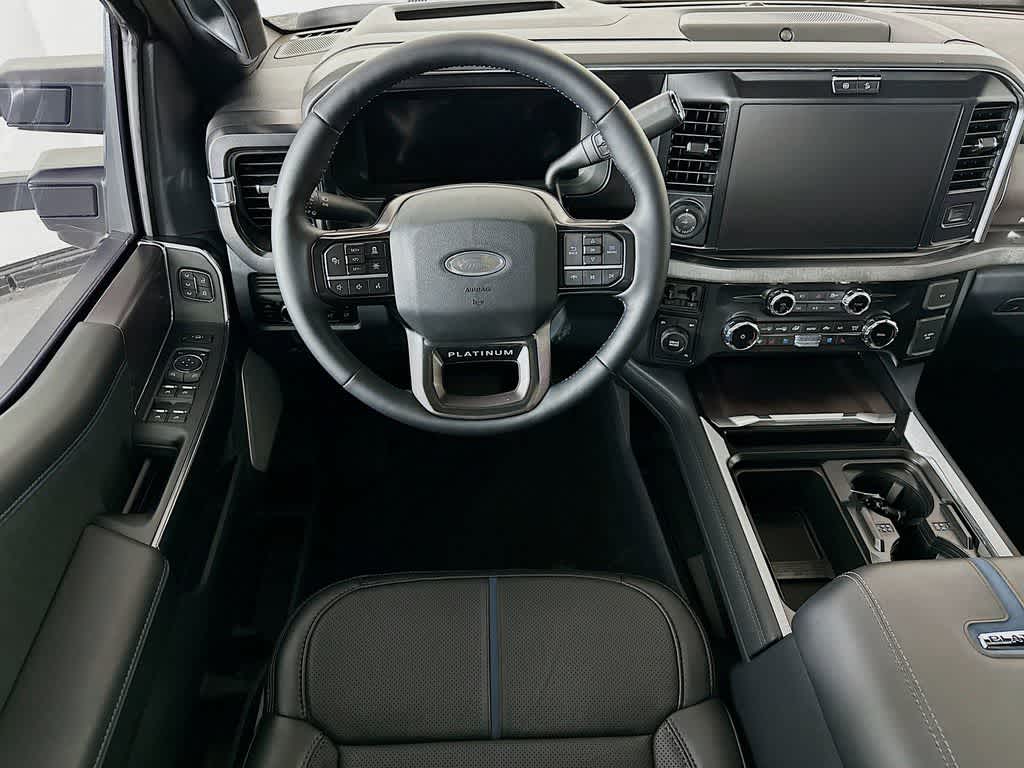 2026 Ford Super Duty F-350 DRW Pickup Platinum