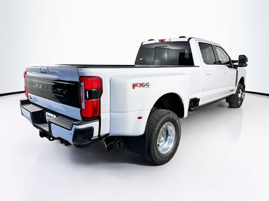 2026 Ford Super Duty F-350 DRW Pickup Platinum