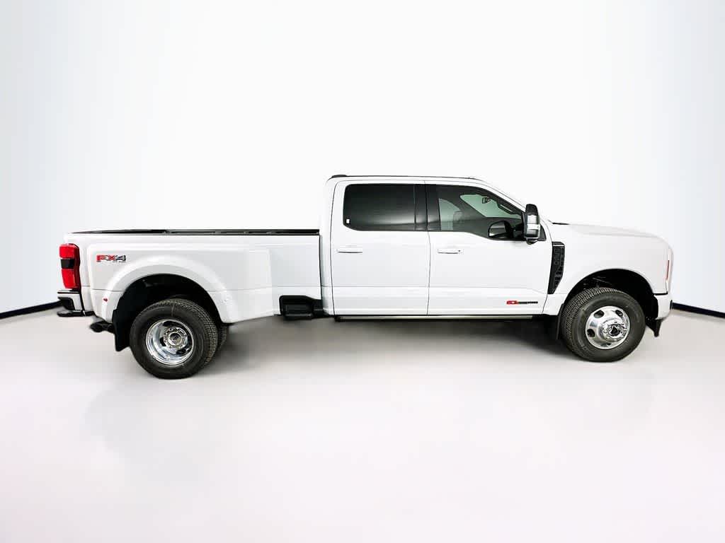 2026 Ford Super Duty F-350 DRW Pickup Platinum