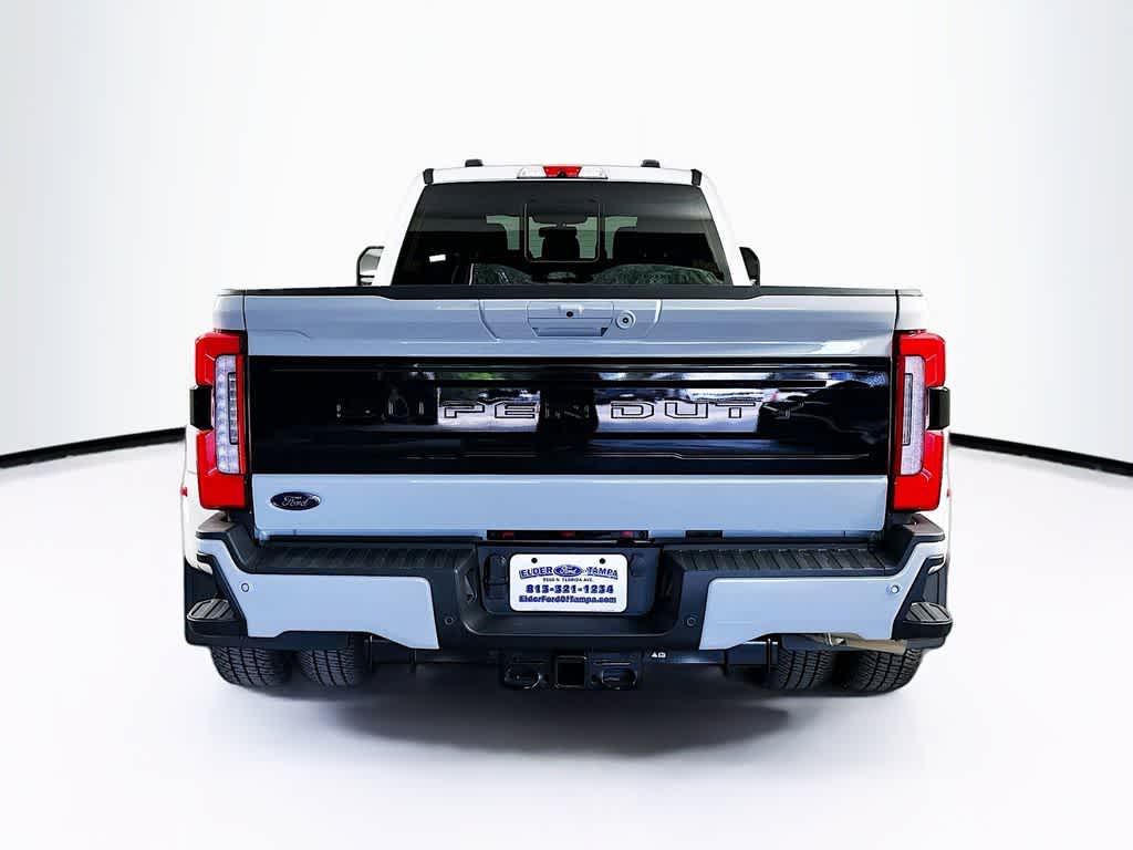 2026 Ford Super Duty F-350 DRW Pickup Platinum