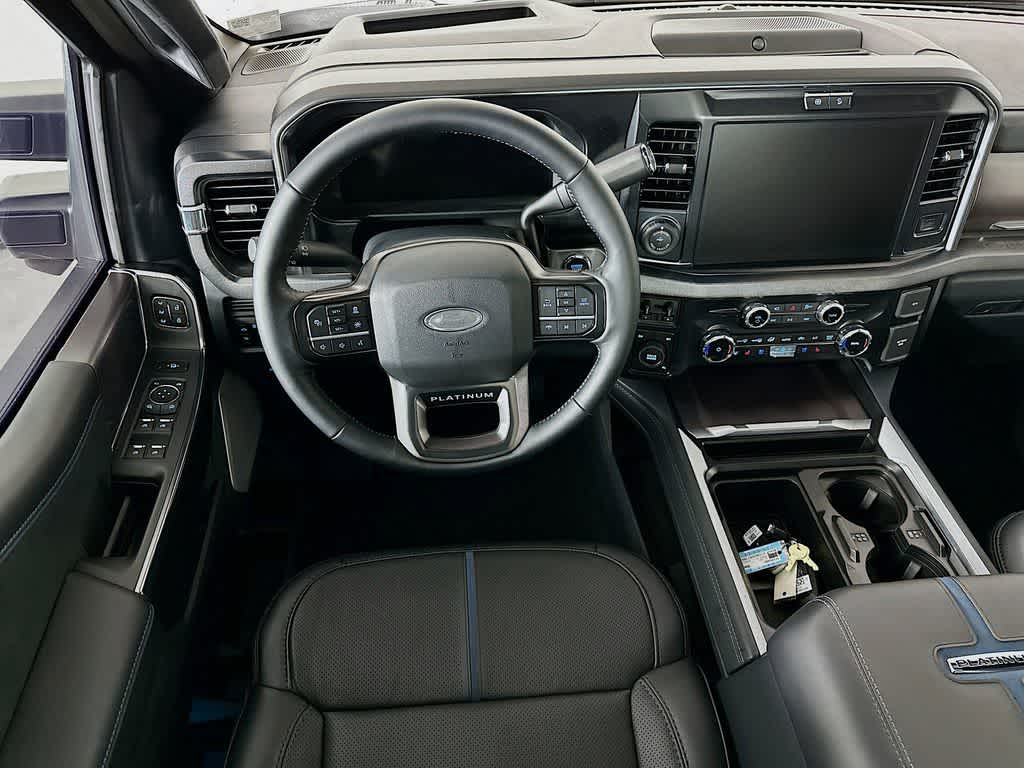 2026 Ford Super Duty F-350 DRW Platinum