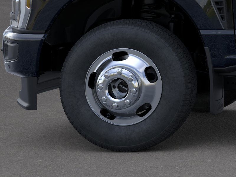 2026 Ford Super Duty F-350 DRW Platinum