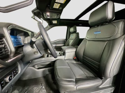 Ford Super Duty F-350 DRW Pickup Platinum de 2027