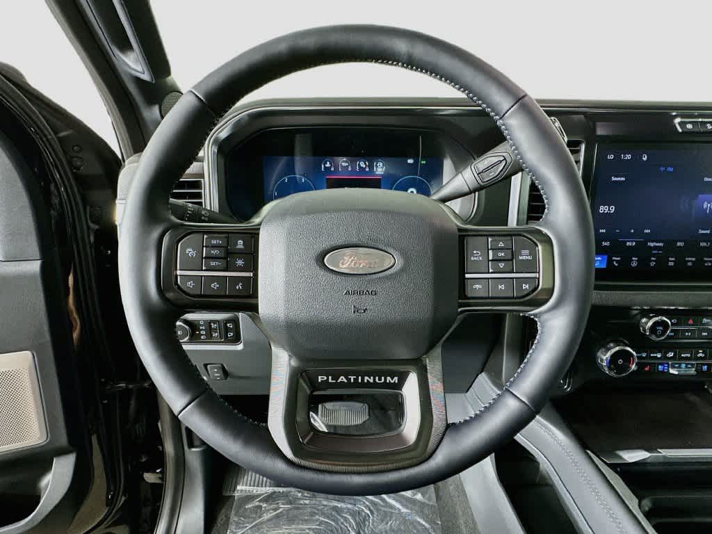 Ford Super Duty F-350 DRW Pickup Platinum de 2027