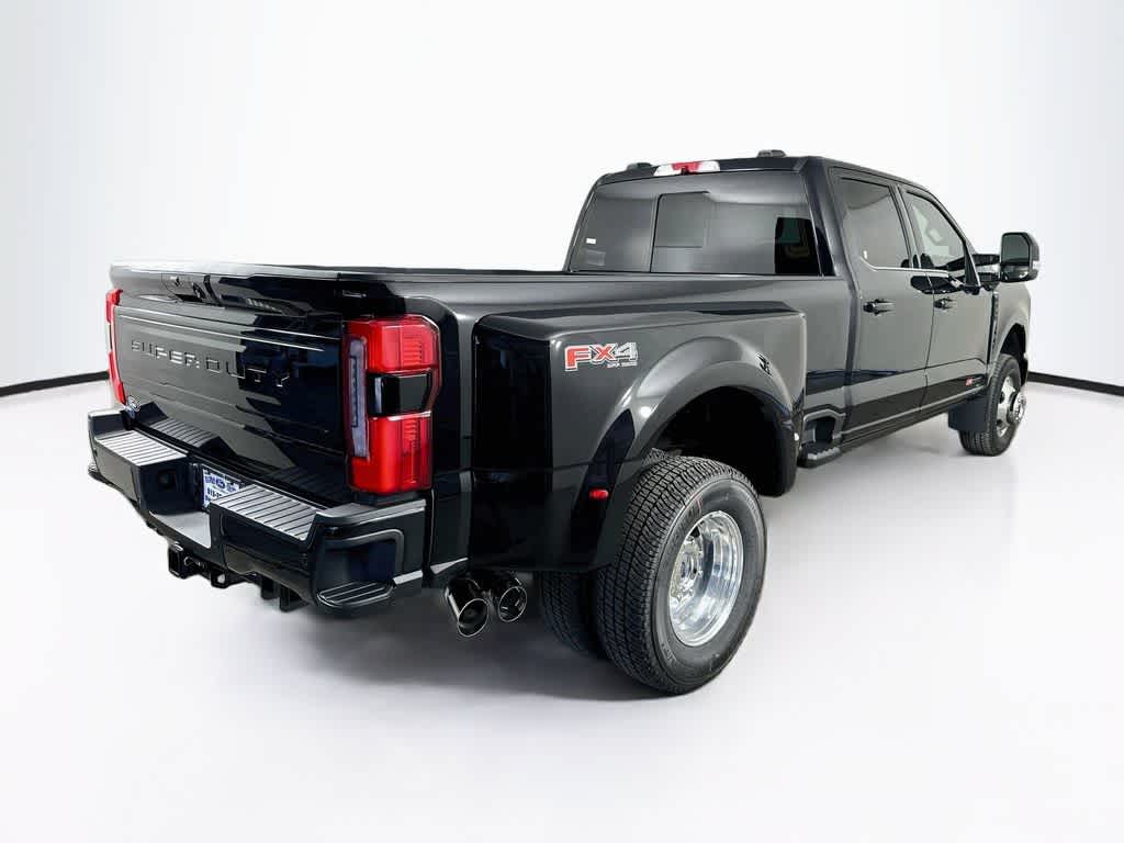 Ford Super Duty F-350 DRW Pickup Platinum de 2027