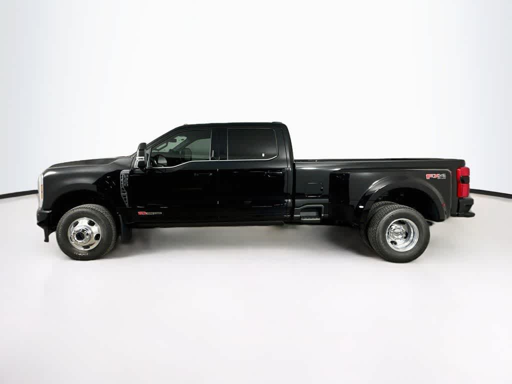 Ford Super Duty F-350 DRW Pickup Platinum de 2027