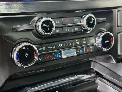 Ford Super Duty F-350 DRW Pickup LARIAT de 2026