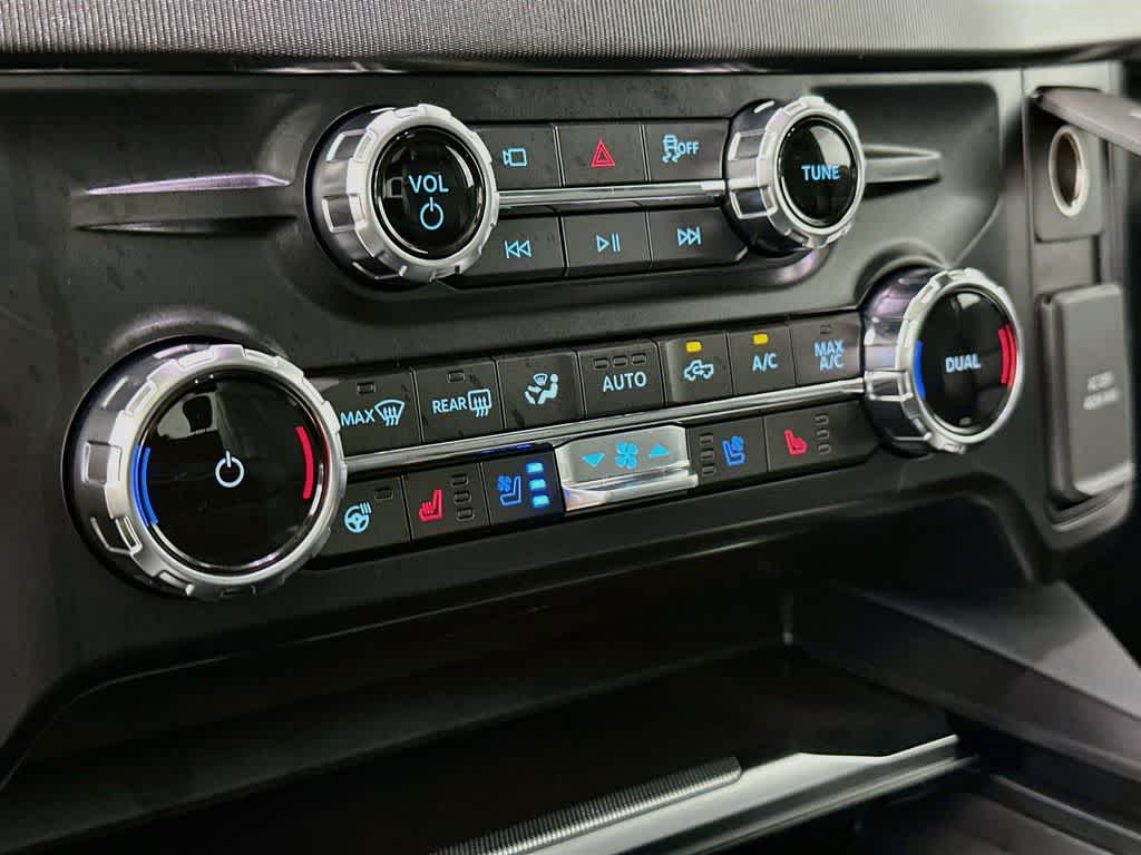 Ford Super Duty F-350 DRW Pickup Platinum de 2027