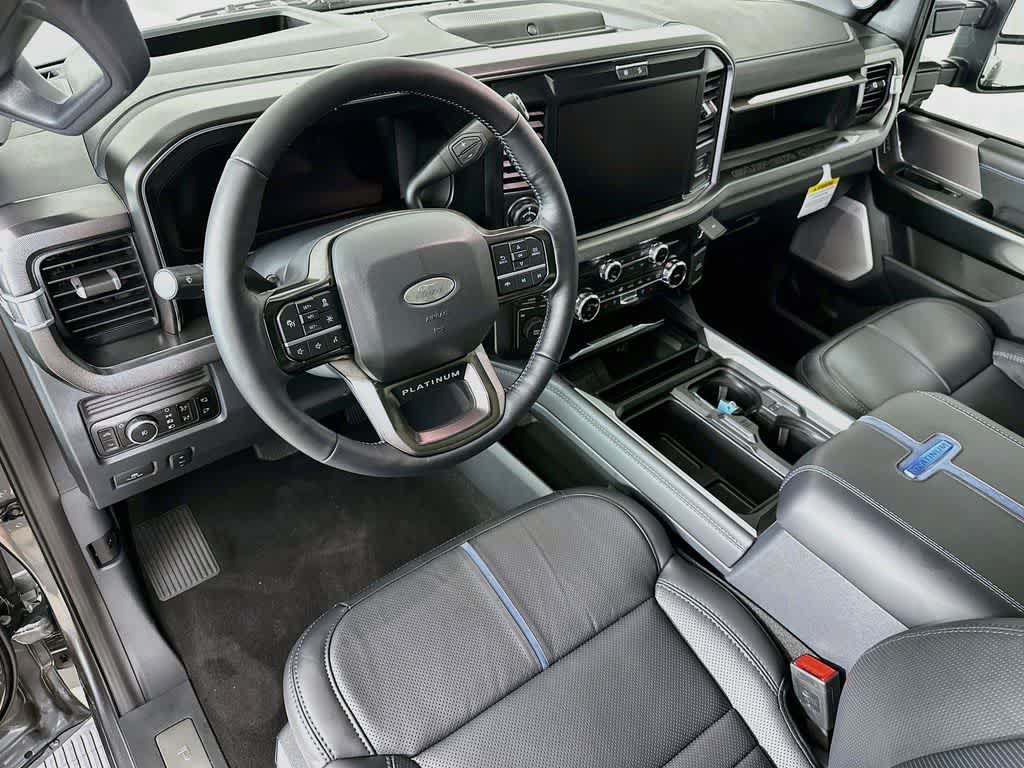 Ford Super Duty F-350 DRW Pickup Platinum de 2027