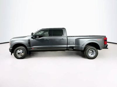 Ford Super Duty F-350 DRW Pickup Platinum de 2027