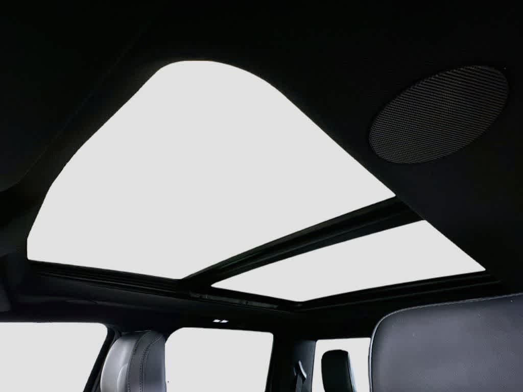Ford Super Duty F-350 DRW Pickup Platinum de 2027