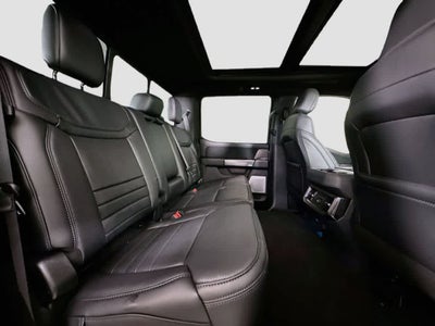 Ford Super Duty F-350 DRW Pickup Platinum de 2027