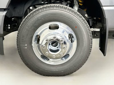 Ford Super Duty F-350 DRW Pickup Platinum de 2027