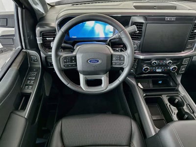 Ford Super Duty F-350 DRW Pickup LARIAT de 2026
