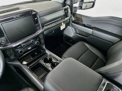 Ford Super Duty F-350 DRW Pickup LARIAT de 2026