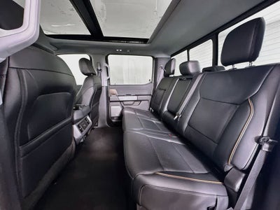 Ford Super Duty F-350 DRW Pickup LARIAT de 2026