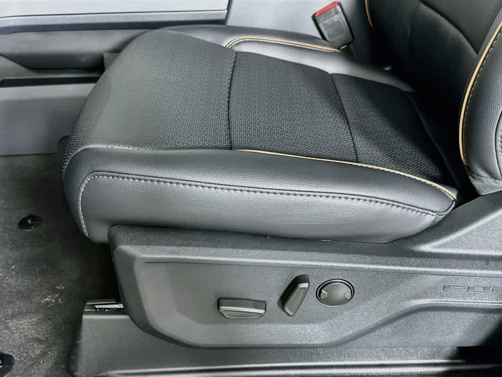 Ford Super Duty F-350 DRW Pickup LARIAT de 2026