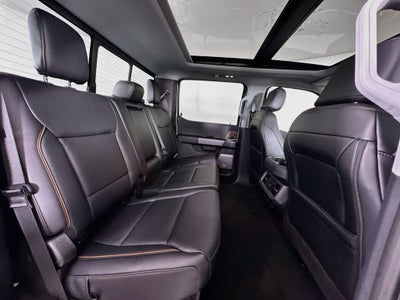 Ford Super Duty F-350 DRW Pickup LARIAT de 2026