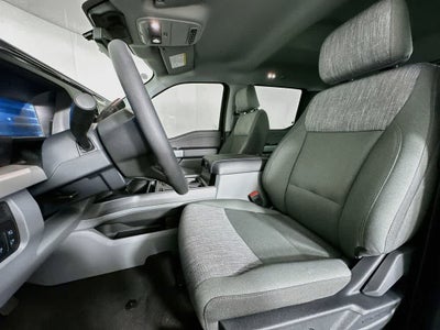 Ford Super Duty F-350 DRW Base 2026