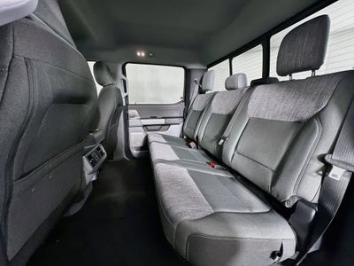 Ford Super Duty F-350 DRW Base 2026