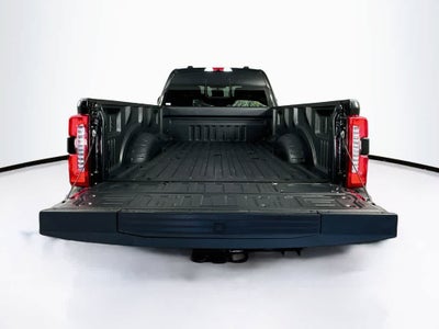 Ford Super Duty F-350 DRW Base 2026