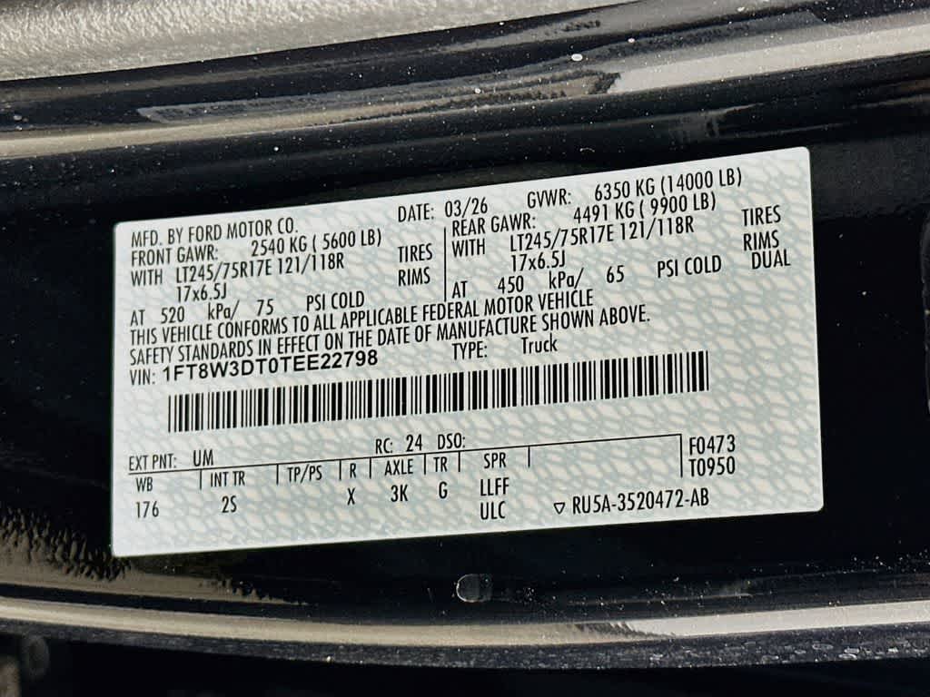 Ford Super Duty F-350 DRW Base 2026