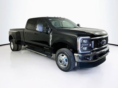 Ford Super Duty F-350 DRW Base 2026