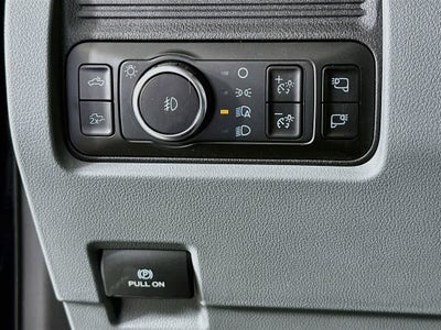 Ford Super Duty F-350 DRW Base 2026