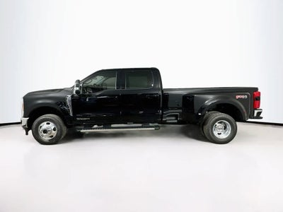 Ford Super Duty F-350 DRW Base 2026