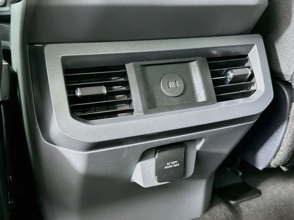 Ford Super Duty F-350 DRW Pickup XLT 2026