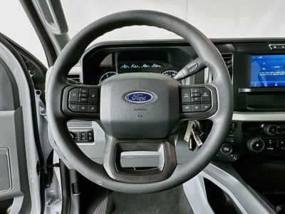 Ford Super Duty F-350 DRW Pickup XLT 2026