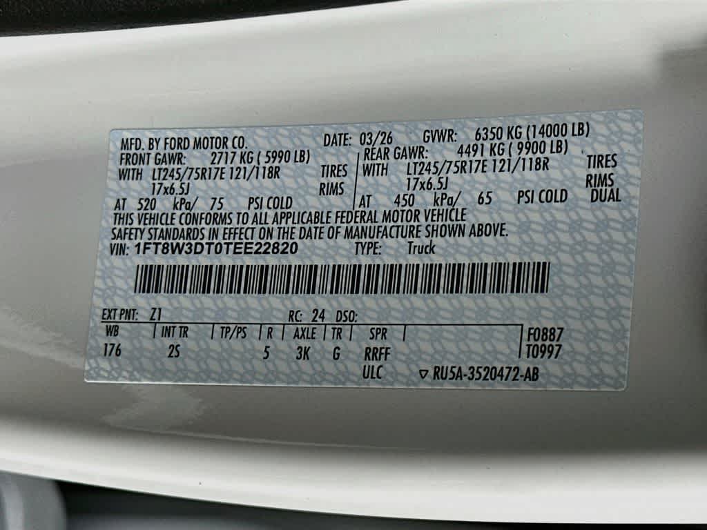 Ford Super Duty F-350 DRW Pickup XLT 2026