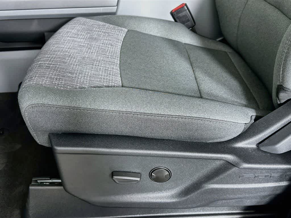 Ford Super Duty F-350 DRW Pickup XLT 2026