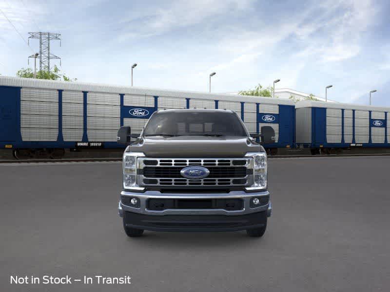 Ford Super Duty F-350 DRW Pickup XLT 2026