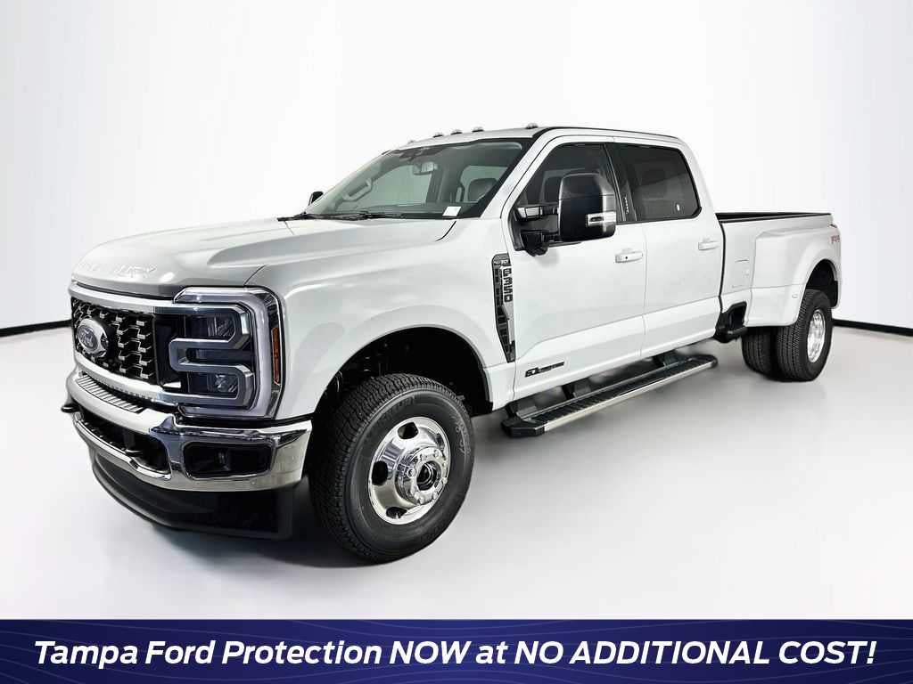 Ford Super Duty F-350 DRW Pickup XLT 2026