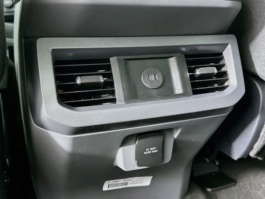 Ford Super Duty F-350 DRW Pickup XLT 2026