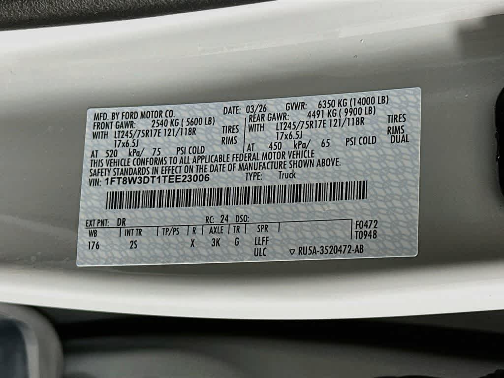 Ford Super Duty F-350 DRW Pickup XLT 2026