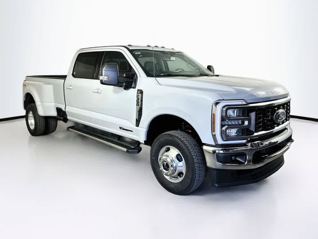 Ford Super Duty F-350 DRW Pickup XLT 2026