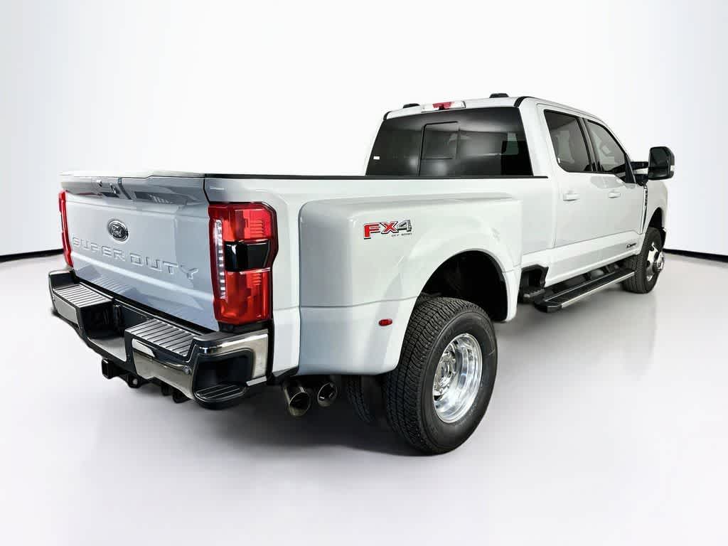 Ford Super Duty F-350 DRW Pickup XLT 2026