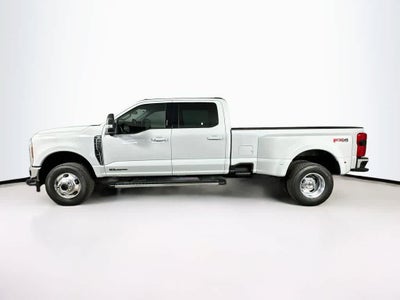 Ford Super Duty F-350 DRW Pickup XLT 2026