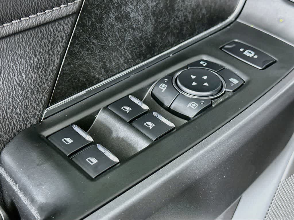 Ford Super Duty F-350 DRW Pickup XLT 2026