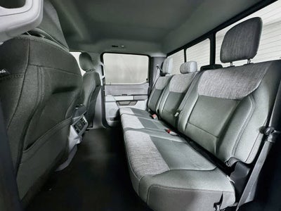 Ford Super Duty F-350 DRW Pickup XLT 2026