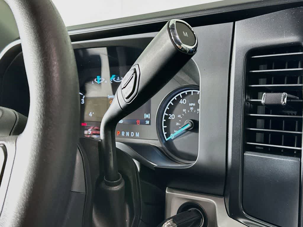 Ford Super Duty F-350 DRW Pickup XLT 2026