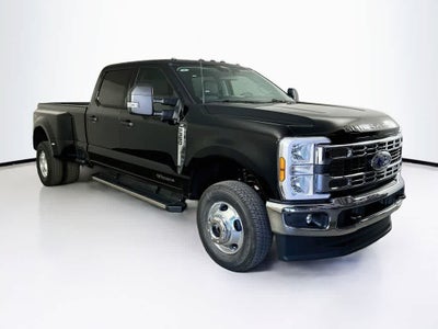 Ford Super Duty F-350 DRW Pickup XLT 2026