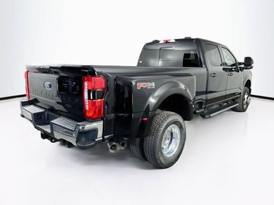 Ford Super Duty F-350 DRW Pickup XLT 2026