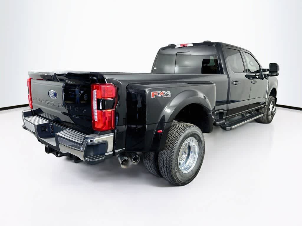 Ford Super Duty F-350 DRW Pickup XLT 2026