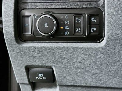 Ford Super Duty F-350 DRW Pickup XLT 2026